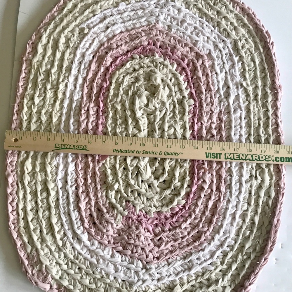 Handmade crocheted rug bathroom kitchen mat - Picture 3 of 5